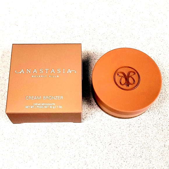 NEW! Anastasia Beverly Hills Cream Bronzer in Amber 30 g - Picture 2 of 5